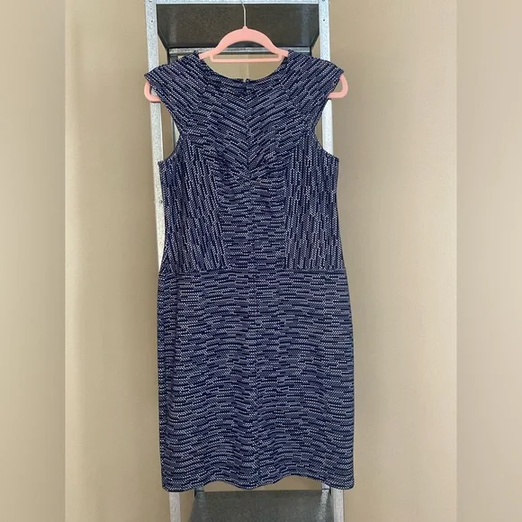 forever 21 lace bodycon dress Lace-Trim Satin Floral Maxi Dress main image 1